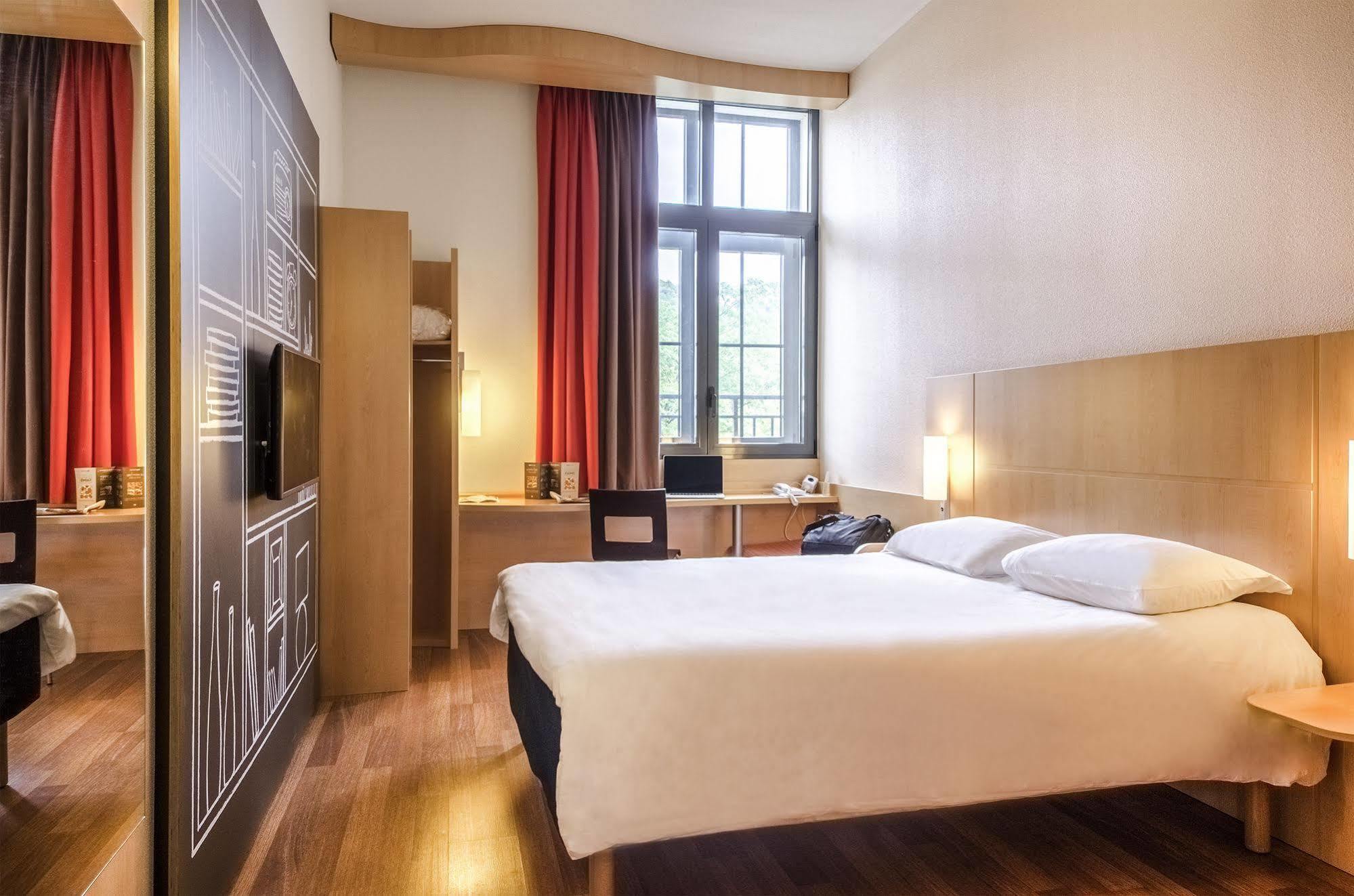 Ibis Sarlat Centre Hotel Bagian luar foto